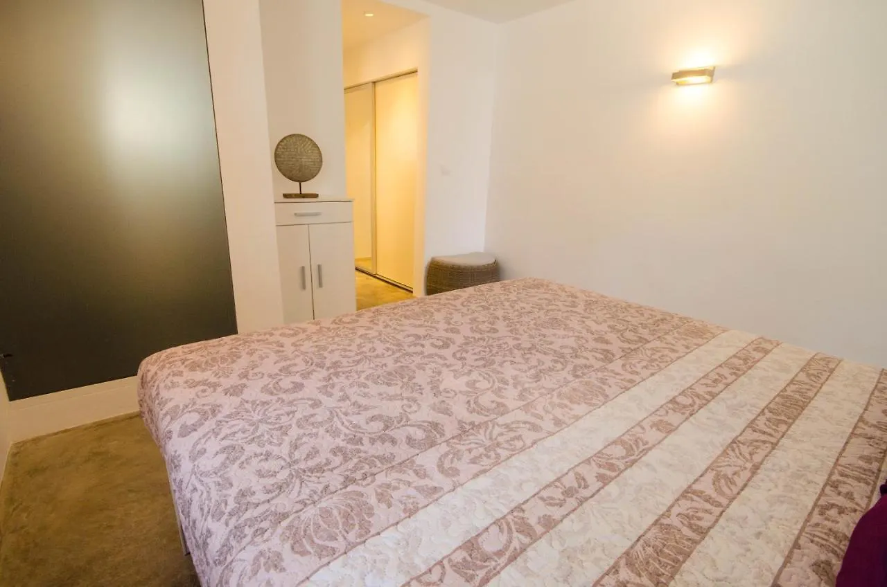 Apartment Seghers- Seaside Charm By The Beach Estepona